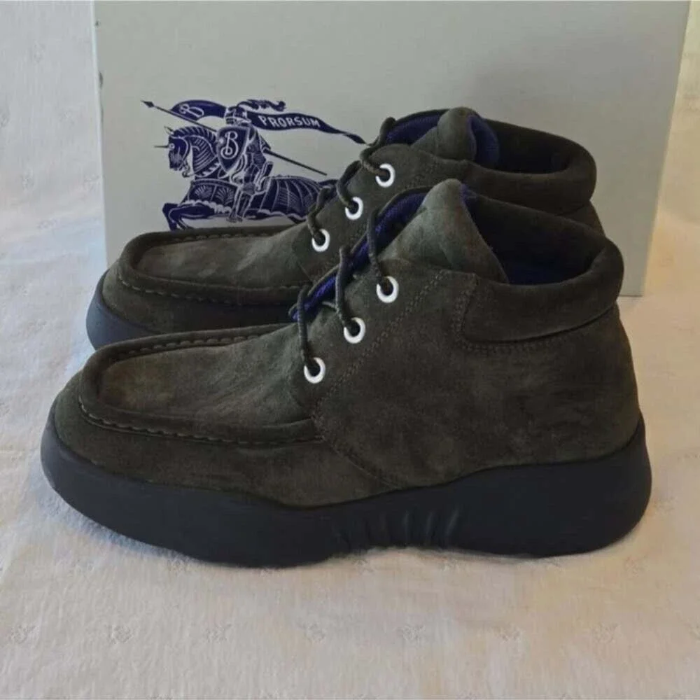 NIB Burberry Olive (Loch) Chukka Lace-Up Square Toe Boots Size 40